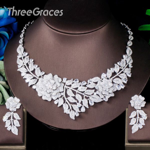 threegraces statement big flower sparkling cubic zirconia crystal earrings necklace wedding brides costume jewelry set tz532, Silver
threegraces statement big flower sparkling cubic zirconia crystal earrings necklace wedding brides costume jewelry set tz532, Silver