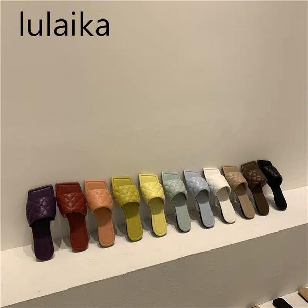 2020 fashion square toe flat embroidery slippers women open toe gingham slipper sandals summer casual shoes women slip on slides, Black
2020 fashion square toe flat embroidery slippers women open toe gingham slipper sandals summer casual shoes women slip on slides, Black