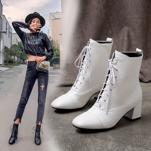 2020 fashion women shoes vintage boots thick heel short boots leather ankle female winter bootie warm lace-up shoes botas, Black
2020 fashion women shoes vintage boots thick heel short boots leather ankle female winter bootie warm lace-up shoes botas, Black