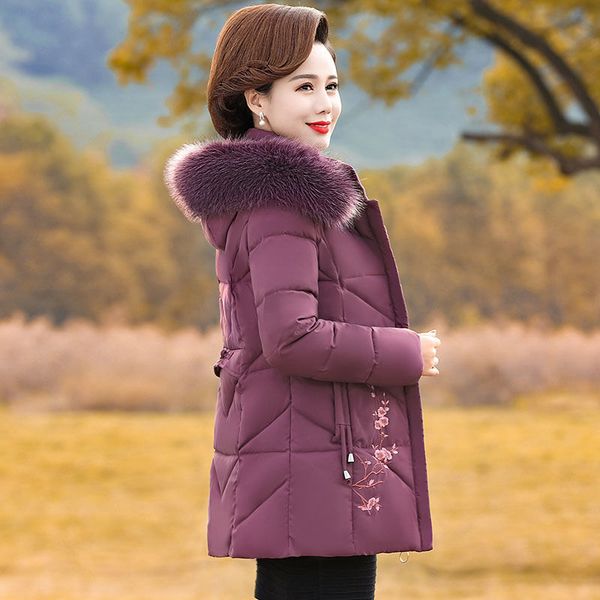 2020 new middle age elderly women winter coat mother hooded parkas thick wadded plus size 5xl flowers embroidery jacket a285, Black
2020 new middle age elderly women winter coat mother hooded parkas thick wadded plus size 5xl flowers embroidery jacket a285, Black