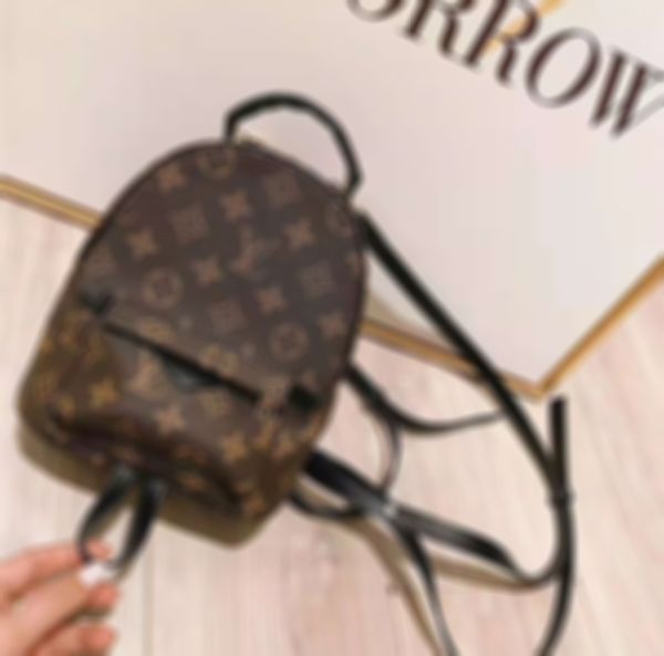 горячие продажа мини рюкзак мужчины женщины сумки плеча мода crossbody повседневная сумка рюкзак сумка для messager 8406 бесплатная доставка
горячие продажа мини рюкзак мужчины женщины сумки плеча мода crossbody повседневная сумка рюкзак сумка для messager 8406 бесплатная доставка