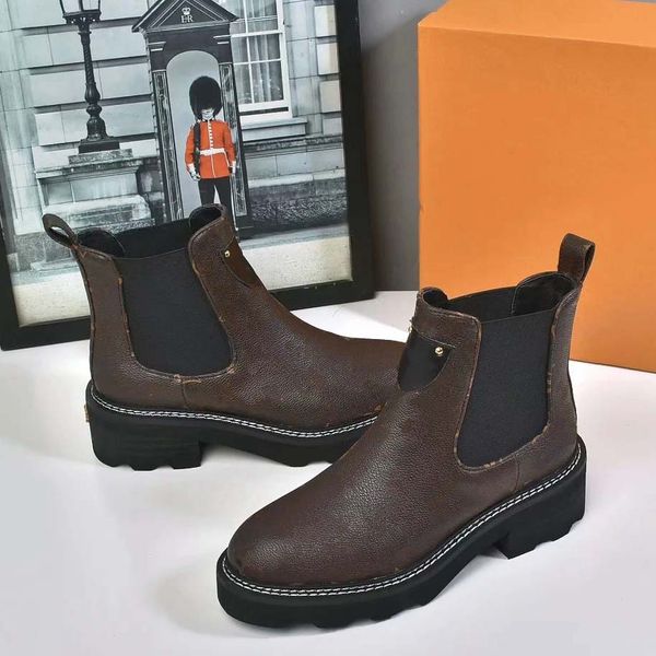 classics boots fashionable and exquisite womens boots high heels and genuine leather outdoors australia fashion boots sh09 l13, Black
classics boots fashionable and exquisite womens boots high heels and genuine leather outdoors australia fashion boots sh09 l13, Black