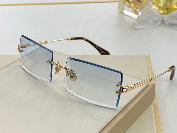 1274 sunglasses for women uv frame protection come mirror lens full plated coating frame case with quality fashion tkcle, White;black
1274 sunglasses for women uv frame protection come mirror lens full plated coating frame case with quality fashion tkcle, White;black
