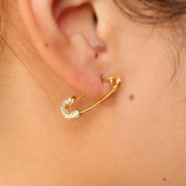 stud 2021 selling punk rock brief style gold color small safety pin shape paved cz earring for women men delicate dainty, Golden;silver
stud 2021 selling punk rock brief style gold color small safety pin shape paved cz earring for women men delicate dainty, Golden;silver