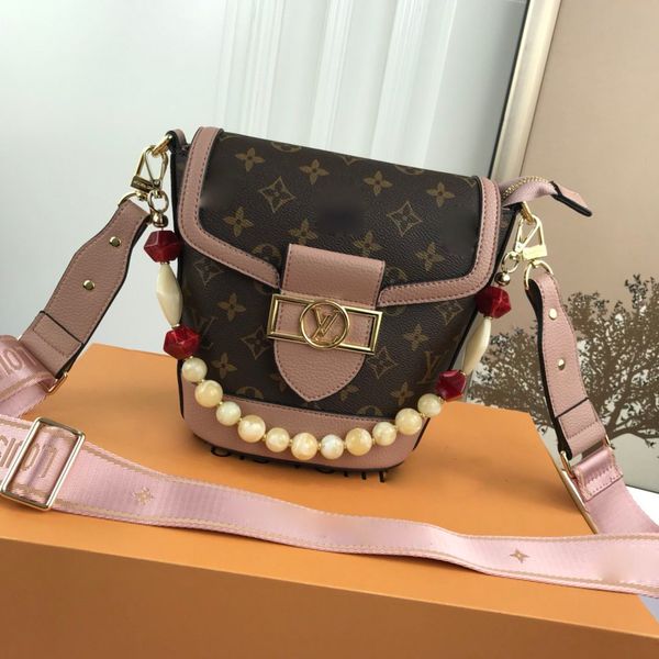 NOE BB handbag wallet backpack main card holder duffel bag women handbags handbag horsebit card holder new
NOE BB handbag wallet backpack main card holder duffel bag women handbags handbag horsebit card holder new
