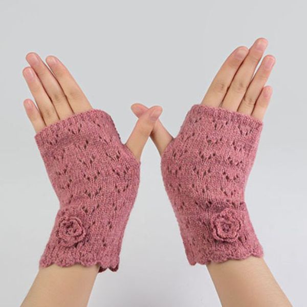2020 new fashion cute women winter gloves japanese style pure colors hollow design with flower portable fingerless glove, Blue;gray
2020 new fashion cute women winter gloves japanese style pure colors hollow design with flower portable fingerless glove, Blue;gray