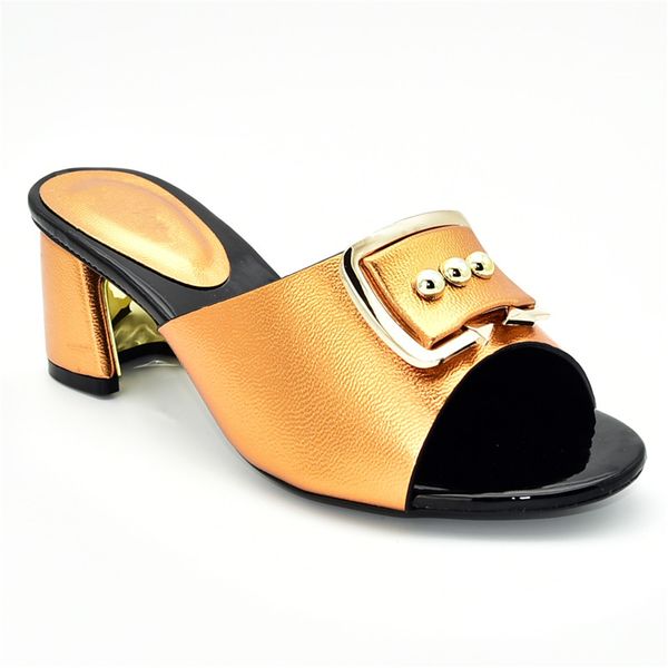 new plus size shoes women heel slip on shoes for women italian elegant crystal decorated with rhinestone wedding low heels, Black
new plus size shoes women heel slip on shoes for women italian elegant crystal decorated with rhinestone wedding low heels, Black