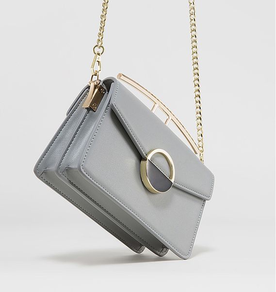 women's classic chain bag metal handle handbag pu leather shoulder bag dual purpose crossbody bag postage free
women's classic chain bag metal handle handbag pu leather shoulder bag dual purpose crossbody bag postage free