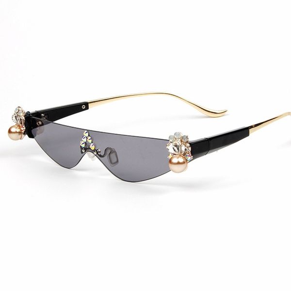 europe and america fashion man-made diamond cat's eye sun glasses women's transparent frameless retro sun glasses, White;black
europe and america fashion man-made diamond cat's eye sun glasses women's transparent frameless retro sun glasses, White;black