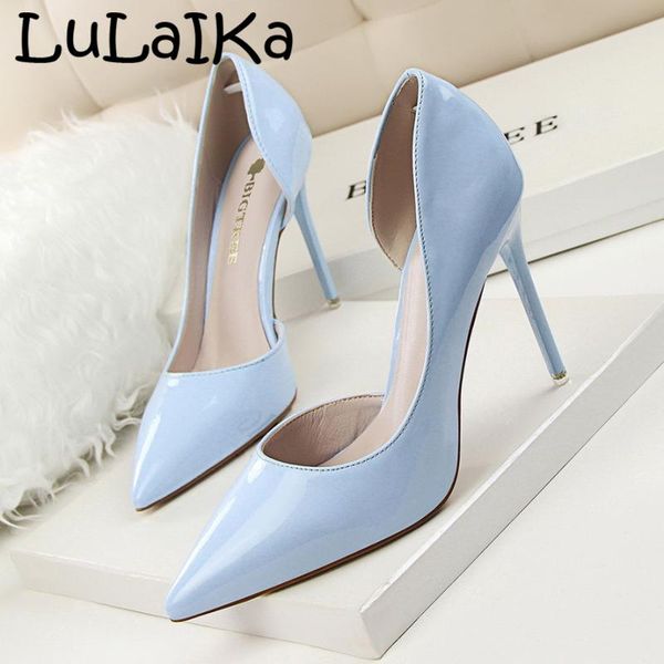 2020 spring autumn new women fashion patent leather simple pointed toe with shallow mouth side hollow office high heels, Black
2020 spring autumn new women fashion patent leather simple pointed toe with shallow mouth side hollow office high heels, Black