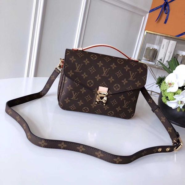 031-m40780 classic fashion shoulder bag double shoulder bag messenger bag handbag women's handbag leather production
031-m40780 classic fashion shoulder bag double shoulder bag messenger bag handbag women's handbag leather production