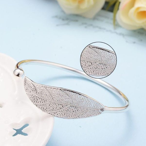 simple fashion leaves open bracelet ladies jewelry for women wedding gift adjustable bracelet trendy accesories sale, Black
simple fashion leaves open bracelet ladies jewelry for women wedding gift adjustable bracelet trendy accesories sale, Black