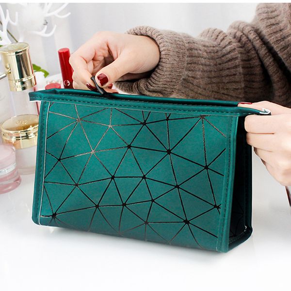 2020 bag new son-mother cobbler canvas fashion handbag classic women's old cosmetic bag design coated bags delivery vlvkx, Red;black
2020 bag new son-mother cobbler canvas fashion handbag classic women's old cosmetic bag design coated bags delivery vlvkx, Red;black