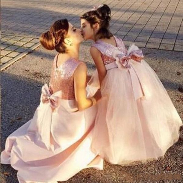 customized ball gown baby girls dresses for weddings champagne tulle sequins mother daughter dress party gown 0922, Red;yellow
customized ball gown baby girls dresses for weddings champagne tulle sequins mother daughter dress party gown 0922, Red;yellow