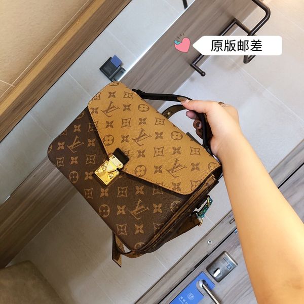 color-changing leather messenger bag wallet backpack main card holder duffel bag women handbags handbag horsebit card holder m40780
color-changing leather messenger bag wallet backpack main card holder duffel bag women handbags handbag horsebit card holder m40780