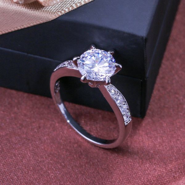 junerain brand classic six prong wedding ring for women with white/pink/blue zircon stone prong setting romantic engagment ring for girl, Golden;silver
junerain brand classic six prong wedding ring for women with white/pink/blue zircon stone prong setting romantic engagment ring for girl, Golden;silver