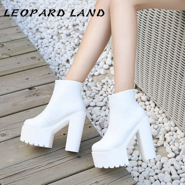 preco branco 14cm super high shorts boot zipper cake waterproof platform women's shoes models thick martin boots zyw-659-12, Black
preco branco 14cm super high shorts boot zipper cake waterproof platform women's shoes models thick martin boots zyw-659-12, Black