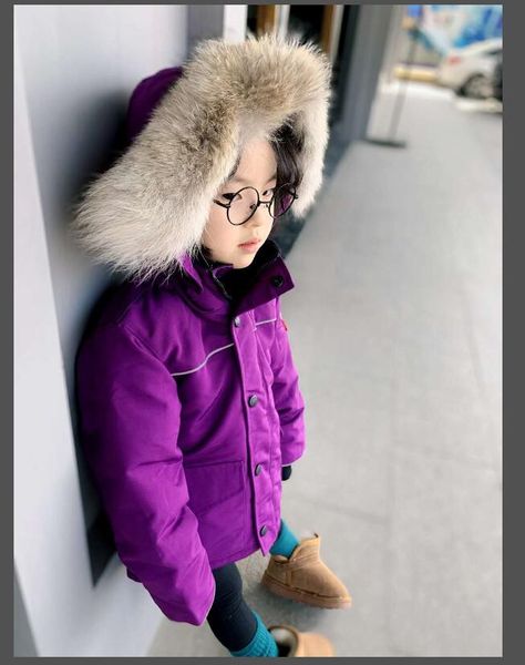 4 colors girl boy winter down jackets warm 100% wolf fur hooded down coat kids jacket children outerwears for cold winter, Blue;gray
4 colors girl boy winter down jackets warm 100% wolf fur hooded down coat kids jacket children outerwears for cold winter, Blue;gray