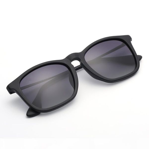 4187 brand sunglasses polarized lenses chris model woman man sun glasses shades de oclus with packages ing, White;black
4187 brand sunglasses polarized lenses chris model woman man sun glasses shades de oclus with packages ing, White;black