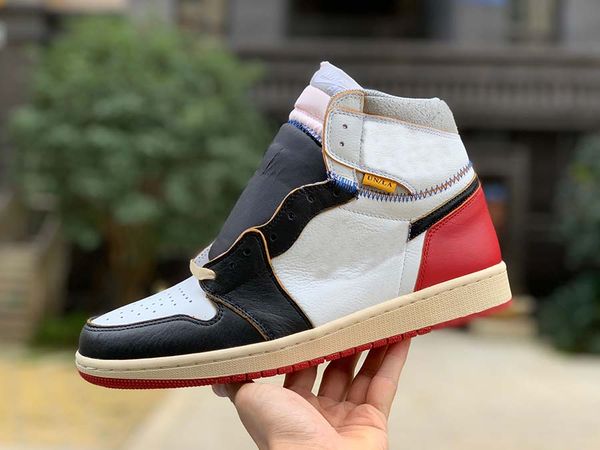 2022 luxury designer running shoes for men off women white flat sneakers sb fashion platform loafers slides outdoor runner low heels sports
2022 luxury designer running shoes for men off women white flat sneakers sb fashion platform loafers slides outdoor runner low heels sports