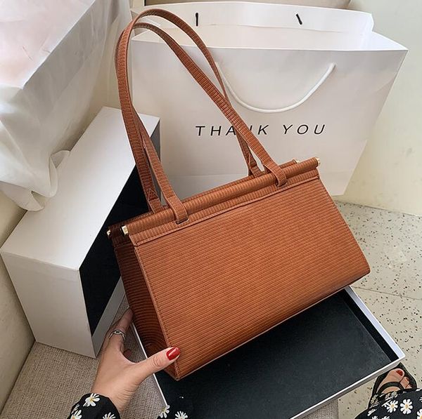 2020 Women Totes High Quality Lady Handbags Senior Shoulder Bags Large Capacity Shopping Bags
2020 Women Totes High Quality Lady Handbags Senior Shoulder Bags Large Capacity Shopping Bags