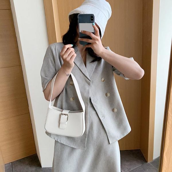 women retro leather handbag classic texture delicate creative design chic pure color purse ladies summer travel shoulder bag
women retro leather handbag classic texture delicate creative design chic pure color purse ladies summer travel shoulder bag