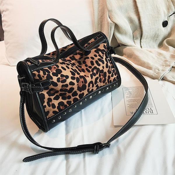 Leopard Bags for Women Rivet Leopard Print Totes Bag Shoulder Crossbody Bags Women Leather Handbags Clutch Purse 2020
Leopard Bags for Women Rivet Leopard Print Totes Bag Shoulder Crossbody Bags Women Leather Handbags Clutch Purse 2020