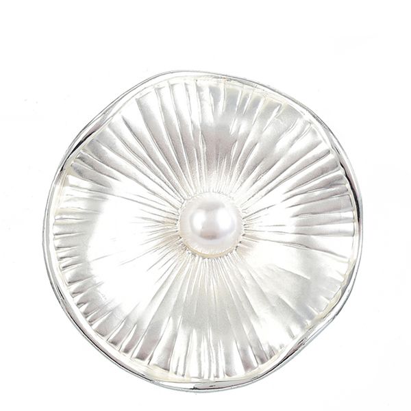 brooch of magnetic button fashion blue brooches for women and pins gold tricolor round wedding brooch pins for crafts, Gray
brooch of magnetic button fashion blue brooches for women and pins gold tricolor round wedding brooch pins for crafts, Gray