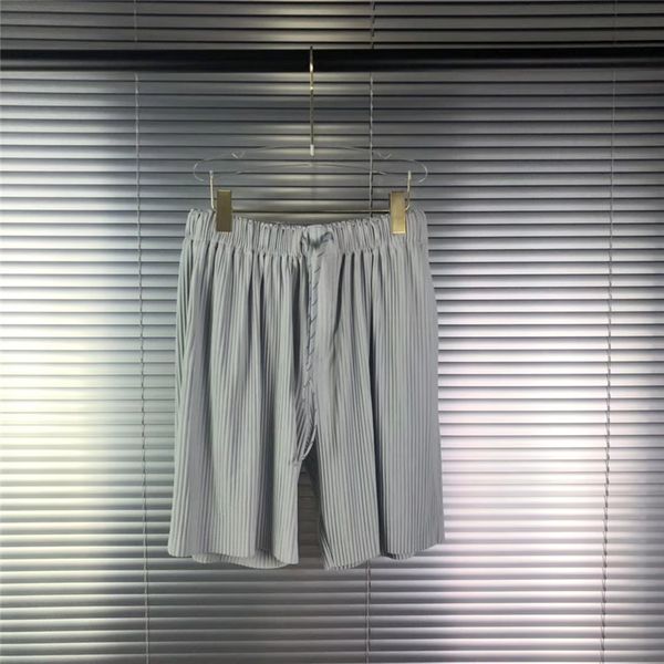 pleated homme plisse shorts men women joggers drawstring homme plisse breechcloth men clothing 2020, White;black
pleated homme plisse shorts men women joggers drawstring homme plisse breechcloth men clothing 2020, White;black