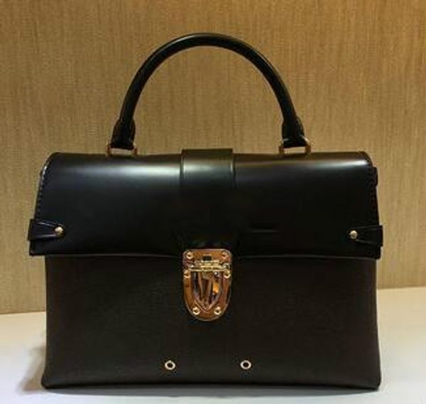 r luxury women bucket shoulder bag classic lady solid drawstring hand shoulder bag travel holiday bucket solid color crossbody
r luxury women bucket shoulder bag classic lady solid drawstring hand shoulder bag travel holiday bucket solid color crossbody