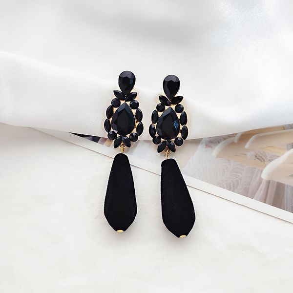 dangle & chandelier 2021 vintage water drop style women earrings contracted long exquisite crystal flower modelling design, Silver
dangle & chandelier 2021 vintage water drop style women earrings contracted long exquisite crystal flower modelling design, Silver