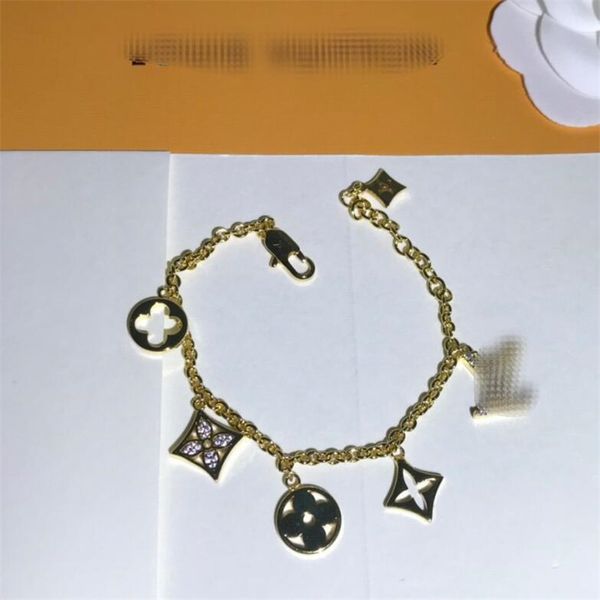 retro flora pendant women bracelets high street personality charm lady bangle birthday gift for female luxury bracelet jewelry, Golden;silver
retro flora pendant women bracelets high street personality charm lady bangle birthday gift for female luxury bracelet jewelry, Golden;silver