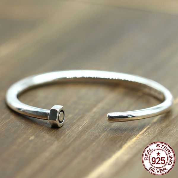 s925 sterling silver man woman bracelet retro personality simple jewelry rivet opening a lifetime bracelet to send a gift of love 2018 hot, Black
s925 sterling silver man woman bracelet retro personality simple jewelry rivet opening a lifetime bracelet to send a gift of love 2018 hot, Black