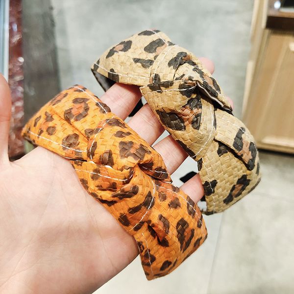 hair bun maker europe and america selling leopord pattern straw bands large rims knot headband s-face wash acces, Brown
hair bun maker europe and america selling leopord pattern straw bands large rims knot headband s-face wash acces, Brown