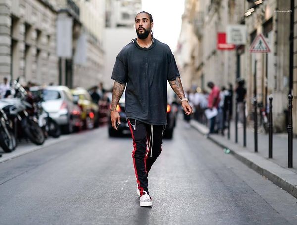 quick dry breathable hip hop male clothing mens summer designer loose five point sleeves oversize tees, White;black
quick dry breathable hip hop male clothing mens summer designer loose five point sleeves oversize tees, White;black