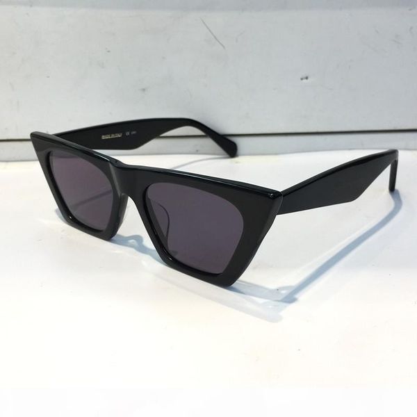 41468 sunglasses for women popular fashion designer goggle designer uv protection cat eye frame come with package 41468s, White;black
41468 sunglasses for women popular fashion designer goggle designer uv protection cat eye frame come with package 41468s, White;black