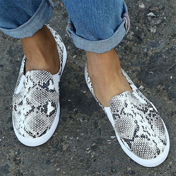 women loafers lazy flat round toe casual shoes waterproof pu retro serpentine printed shoes leisure breathable flats, Black
women loafers lazy flat round toe casual shoes waterproof pu retro serpentine printed shoes leisure breathable flats, Black