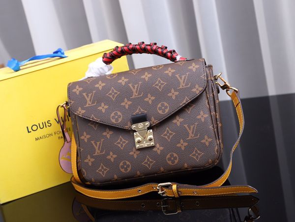 m43984 leather classic fashion handbag card bag zero wallet men's and women's backpacks single shoulder bag i
m43984 leather classic fashion handbag card bag zero wallet men's and women's backpacks single shoulder bag i