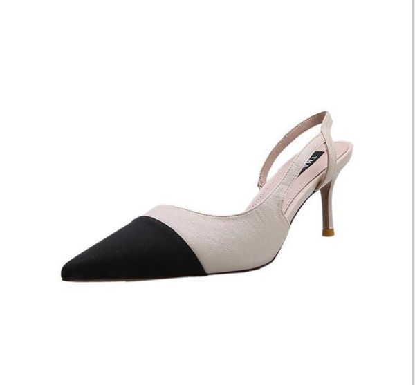 summer sandals stiletto pointed high heels small fresh heel hollow black women's single shoes
summer sandals stiletto pointed high heels small fresh heel hollow black women's single shoes