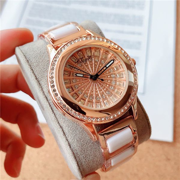 ultra-thin new ladies watch fashion temperament diamond flower decoration ladies gift watch, Slivery;brown
ultra-thin new ladies watch fashion temperament diamond flower decoration ladies gift watch, Slivery;brown