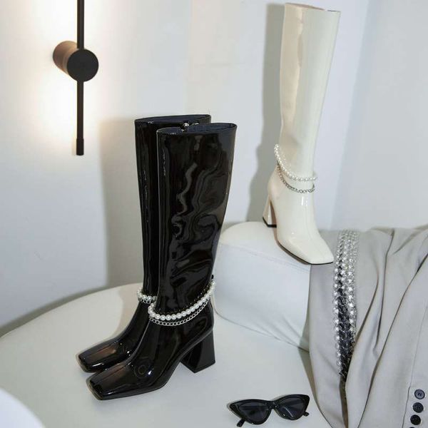 chaussure femme 2020 новых зимние сапожки езды обуви женской nightclub цепи жемчужных украшения колено высоких сапог mujer, Black
chaussure femme 2020 новых зимние сапожки езды обуви женской nightclub цепи жемчужных украшения колено высоких сапог mujer, Black