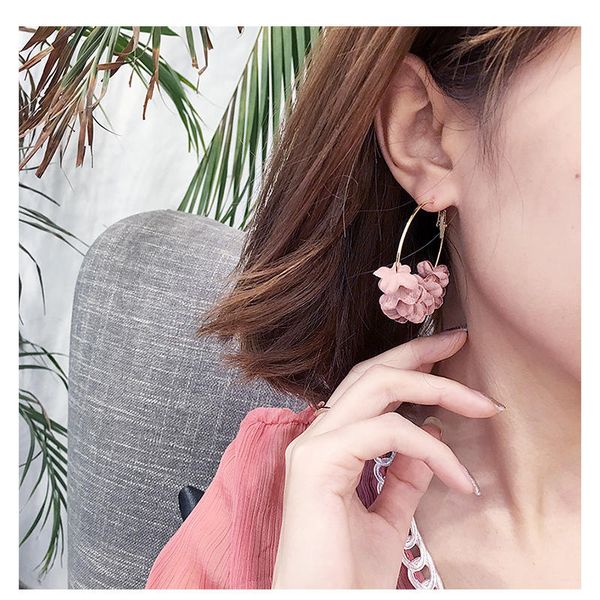 hoop & huggie elegant gold metal round circle flowers brincos statement earrings women girls jewelry fashion fabric flower, Golden;silver
hoop & huggie elegant gold metal round circle flowers brincos statement earrings women girls jewelry fashion fabric flower, Golden;silver