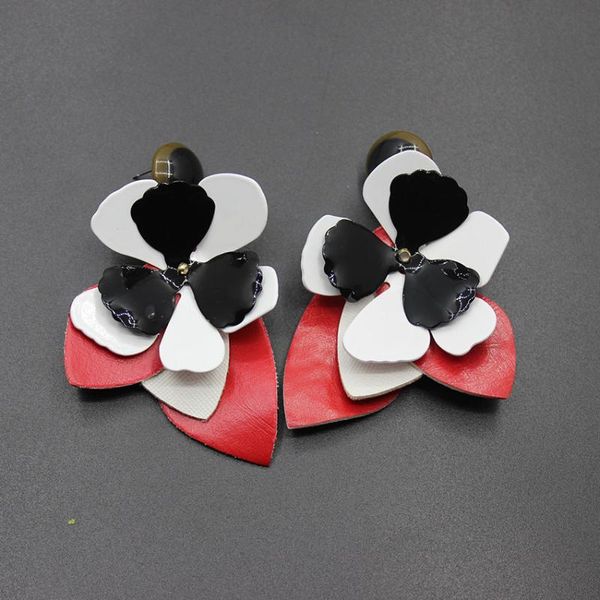 stud with the fashionable sweet petals hit color earrings european and american catwalk exaggerated 123, Golden;silver
stud with the fashionable sweet petals hit color earrings european and american catwalk exaggerated 123, Golden;silver