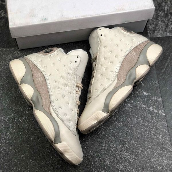 jumpman 13 retro phantom w aq1757 004 phantom moon particle men 2020 tennis shoes schoenen ing, White;red
jumpman 13 retro phantom w aq1757 004 phantom moon particle men 2020 tennis shoes schoenen ing, White;red