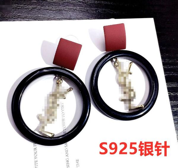s925 серебряная игла звезда преувеличены корейской версии кольца серьги простых джокер супер фея письмо серьги женские серьги, White
s925 серебряная игла звезда преувеличены корейской версии кольца серьги простых джокер супер фея письмо серьги женские серьги, White