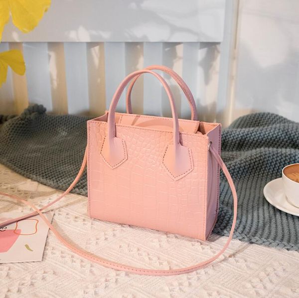 2020 new xl29025 shoulder bag women leather long handbags female crossbody messenger bag fashion ladies small tote
2020 new xl29025 shoulder bag women leather long handbags female crossbody messenger bag fashion ladies small tote