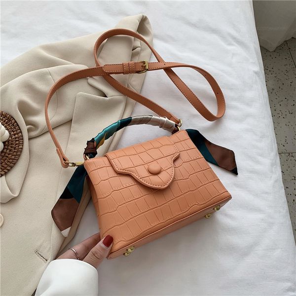 new texture small bag women bag 2020 new wave summer fashion scarf women's portable crossbody wild bucket
new texture small bag women bag 2020 new wave summer fashion scarf women's portable crossbody wild bucket