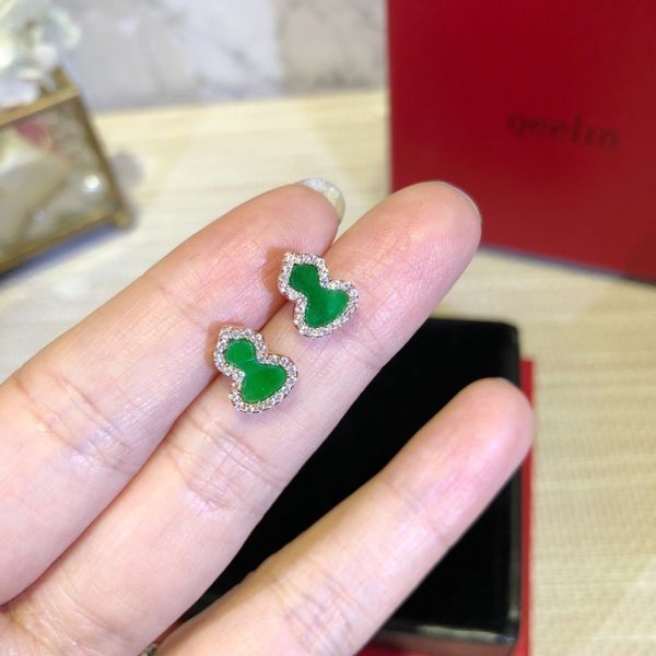 2019 new women's earring goddess essential charming elegantat fashion natural jade material, Golden;silver
2019 new women's earring goddess essential charming elegantat fashion natural jade material, Golden;silver