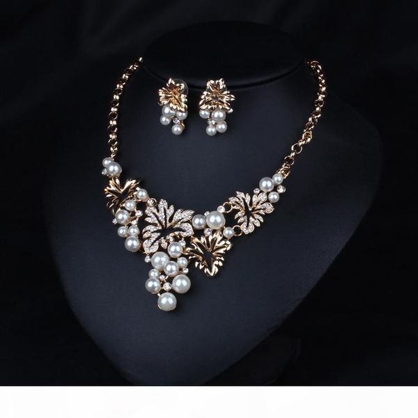 new gold,imitation rhodium plated flower design stud earrings and pendant necklace 2016 pearl jewelry set necklace and earrings n519, Black
new gold,imitation rhodium plated flower design stud earrings and pendant necklace 2016 pearl jewelry set necklace and earrings n519, Black