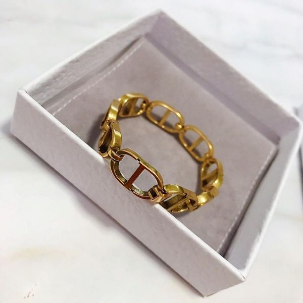 new retro alphabet chain electroplated thick gold fashion designer bracelet luxury designer jewelry women bracelet, Golden;silver
new retro alphabet chain electroplated thick gold fashion designer bracelet luxury designer jewelry women bracelet, Golden;silver